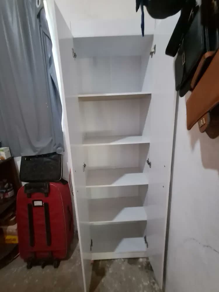 foto de Organizador Sapatos Sapateira Vertical Atrás Porta 24 Bolsos Cor Castanho