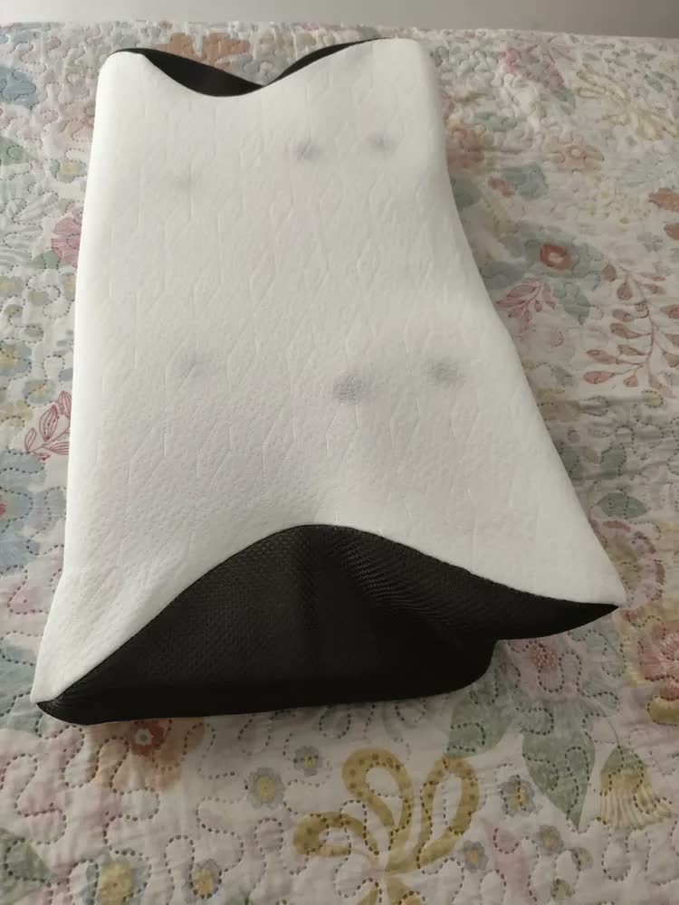 foto de Travesseiro Alivio Dores Ombros Pescoço Coluna Infravermelho Branco