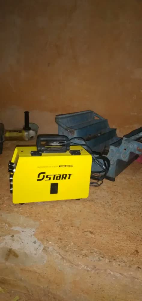 foto de Máquina Solda Inversora Mig 160a Sem Gás 3 Em 1 Tig Lift Eletrodo EasyMig Start Cor Amarelo 50 Hz/60 Hz