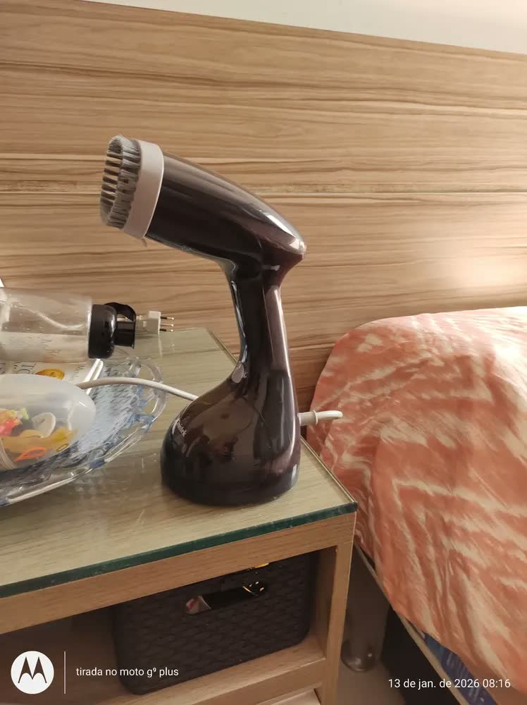 foto de Vaporizador de Roupas Portátil Passadeira 1200W Passa Sem Tábua