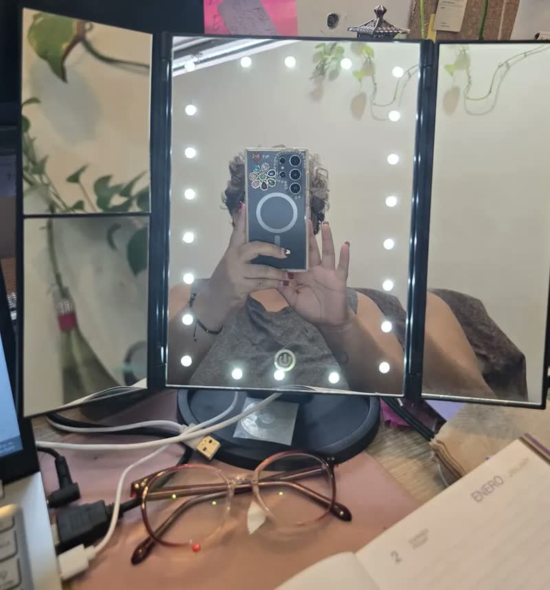 foto de Espelho de Maquiagem Meiso Retangular com Luz LED e Aumento 10x para Mesa