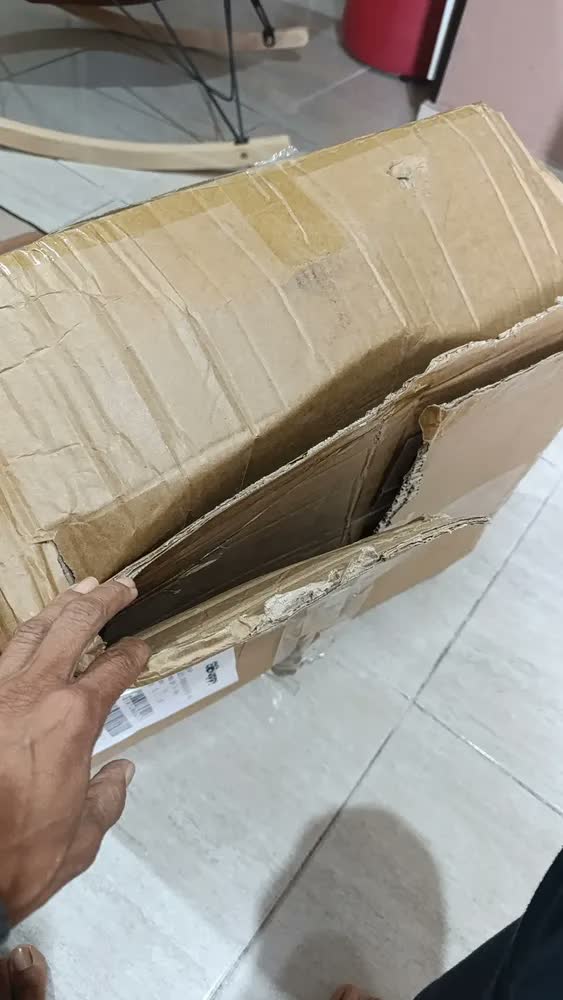 foto de Ventilador Pedestal Startools 60W Preto 5 Pás Oscilante Silencioso