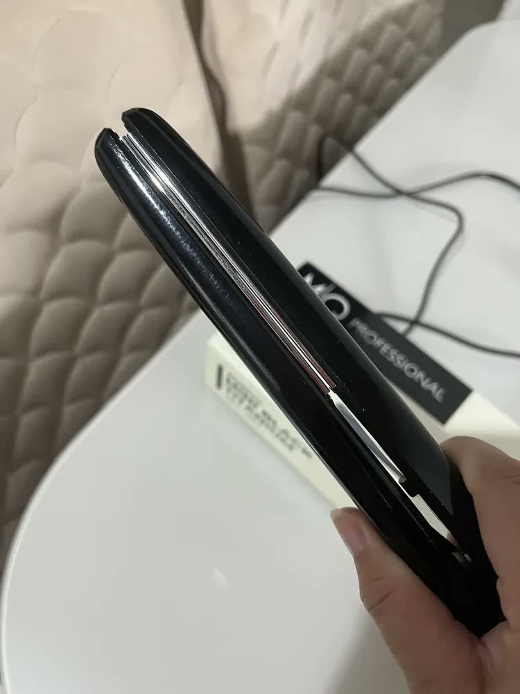 foto de Chapinha Prancha Mq Mini Black Titanium Profissional Bivolt Preto