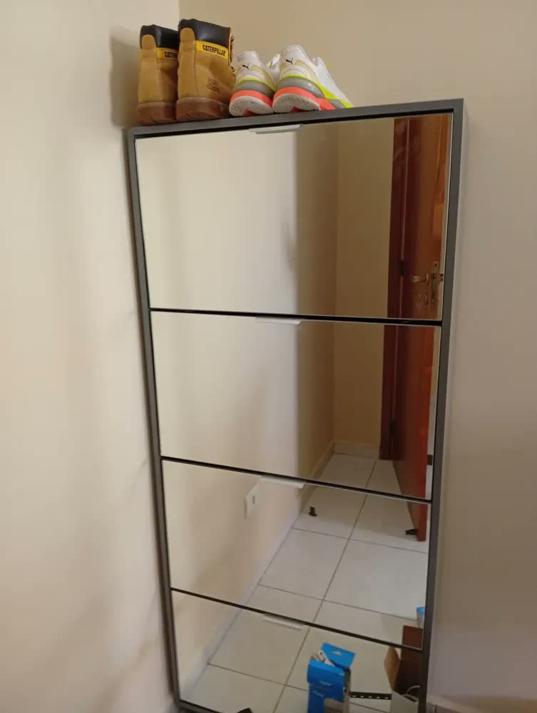 foto de Sapateira Espelhada 4 Portas Basculantes Multiuso