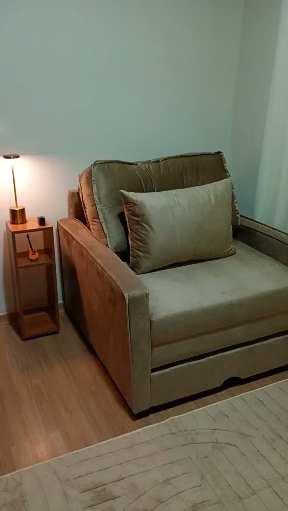foto de Poltrona Smart Velud Dobrável Para Sala De Estar 2 Em 1 Cama