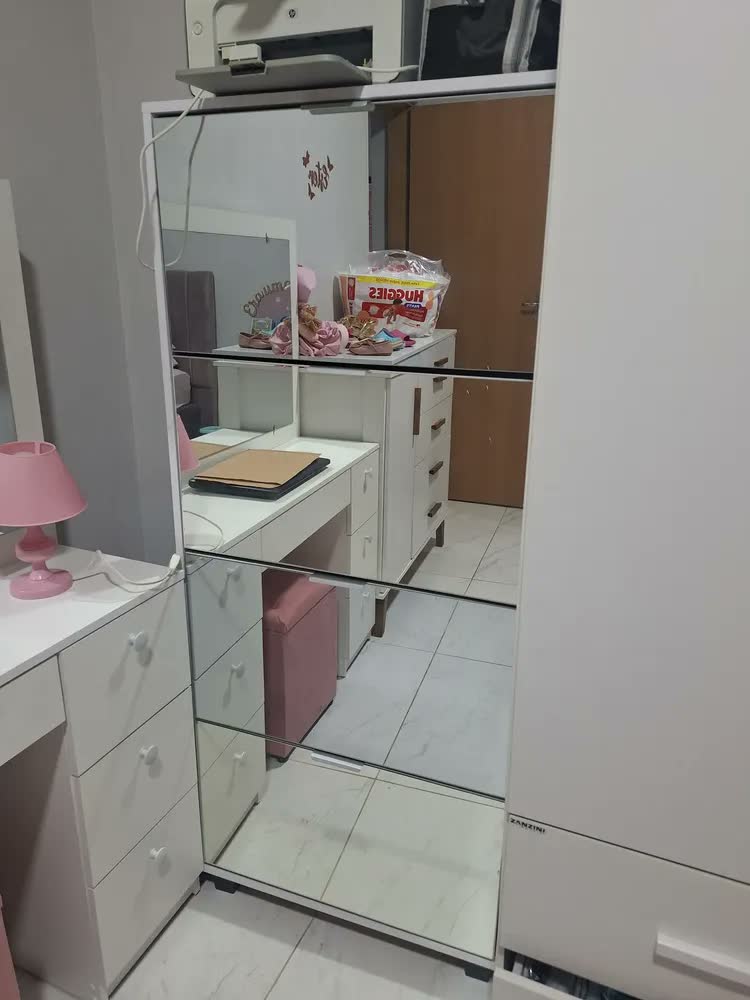 foto de Sapateira Com Espelho 4 Portas Basculantes Multiuso