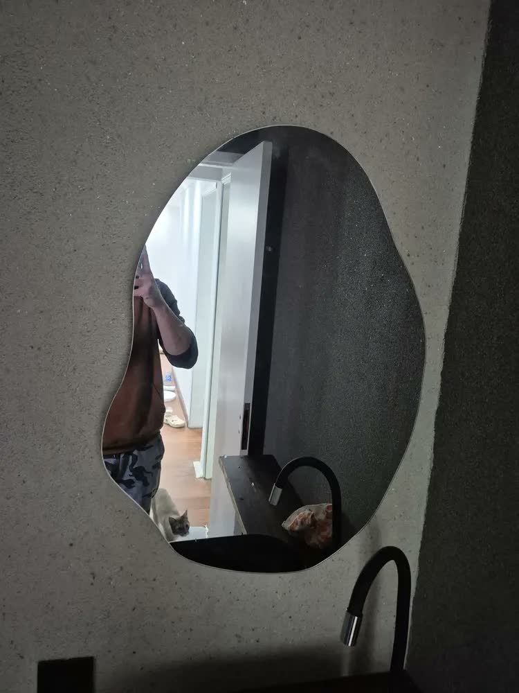 foto de Espelho Orgânico Capela Led 44x64 Para Sala Quarto Banheiro Moldura Capela Led Frio