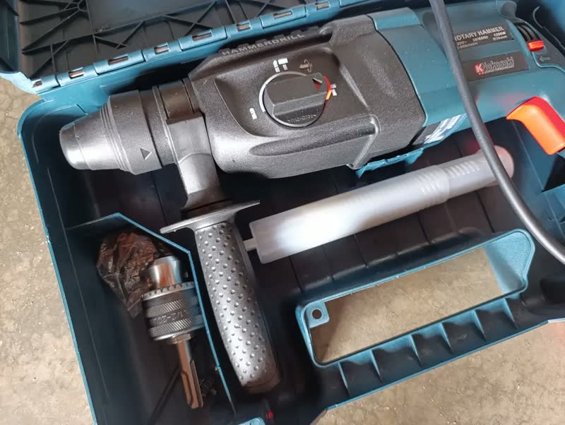 foto de Martelete Furadeira Allmind 1200W Kamaré SDS Plus Impacto 5Kg Perfurador Rompedor Furadeira de Impacto Maleta Demolidor Com Acessórios 3 em 1 Profissional