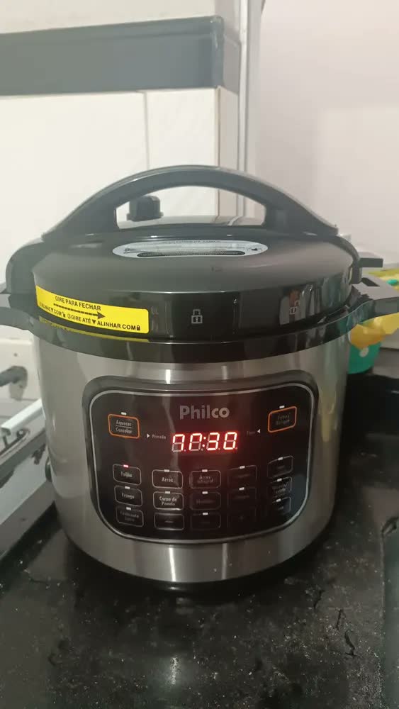 foto de Panela de Pressão Multifuncional Philco 8L PPP80 12 funções