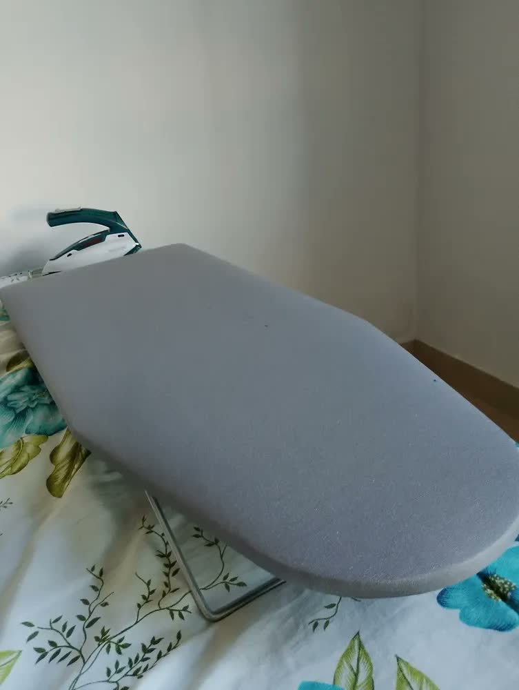 foto de Tábua de Passar Portátil Dobrável Com Suporte Para Mesa e Cama - Blue Moby