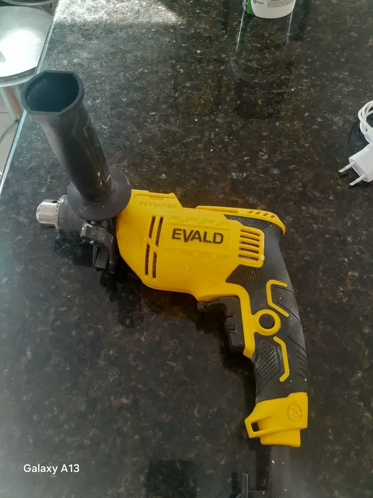 foto de Furadeira De Impacto 1/2pol 13mm 850w Evald E Kit 41 Pçs Bosch