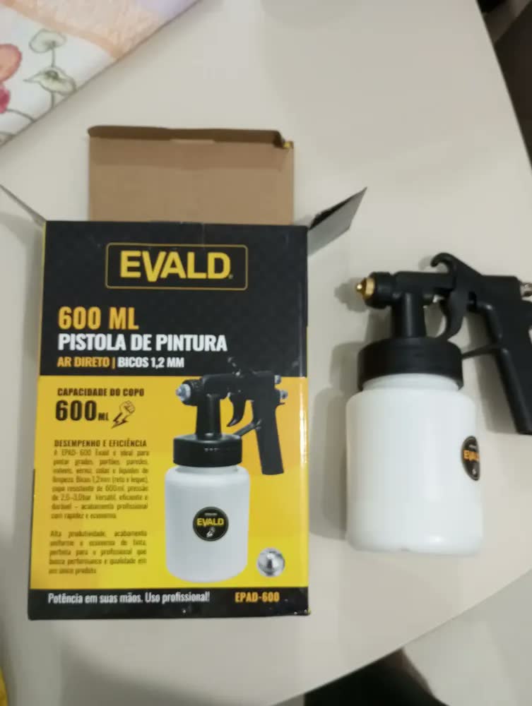 foto de Pistola De Pintura Ar Direto 1,2 Mm 600 Ml Epad-600 Evald
