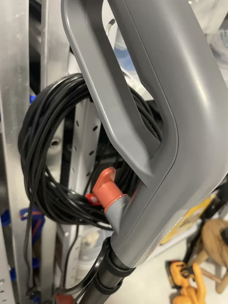 foto de Aspirador Vertical WAP POWER SPEED MAX CI10 3 EM 1 1600W 220V