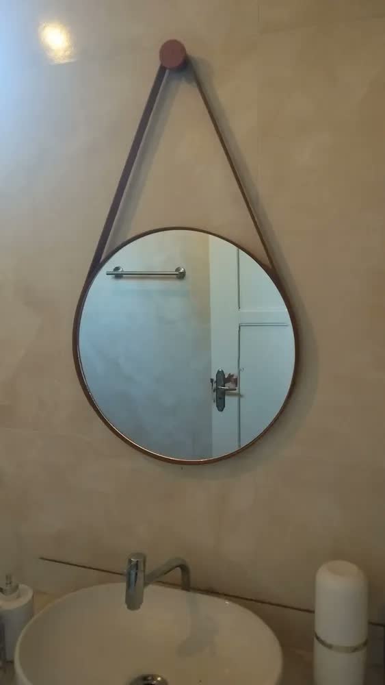 foto de Espelho Redondo Adnet Couro 40cm Suspenso Escandinavo Alça