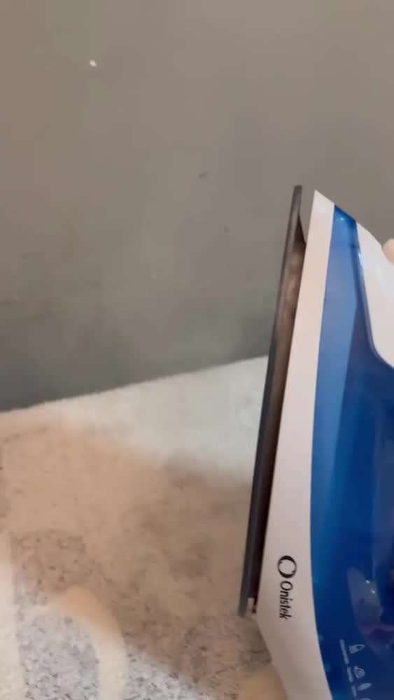 foto de Ferro De Passar A Vapor 240ml Seco E Vapor 2000w 127v 220v