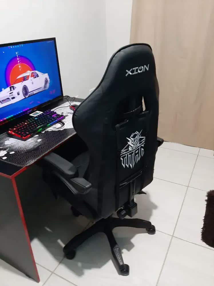 foto de Cadeira Gamer Escritorio Giratória Reclinável Preta Vermelha Cinza