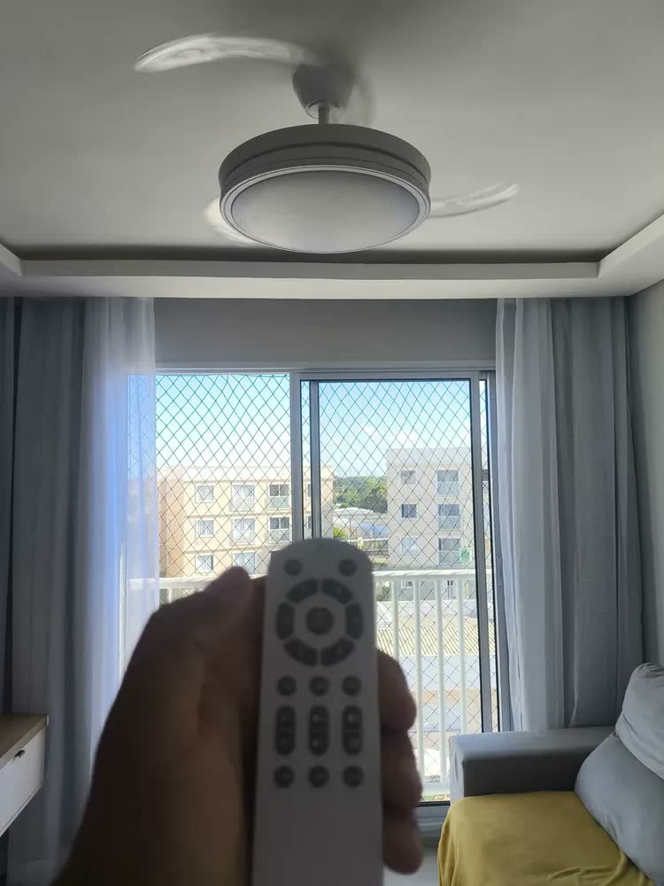 foto de Ventilador de Teto LED Silencioso Nepul Turbo com 3 Pás Retráteis e Controle Remoto Branco 42