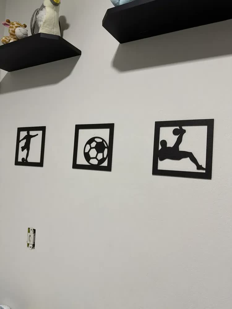 foto de Kit 3 Quadros De Futebol Bola Jogador Em Mdf Preto Para Parede Sala Ou Quarto Quadro Decorativo Marca D Dose