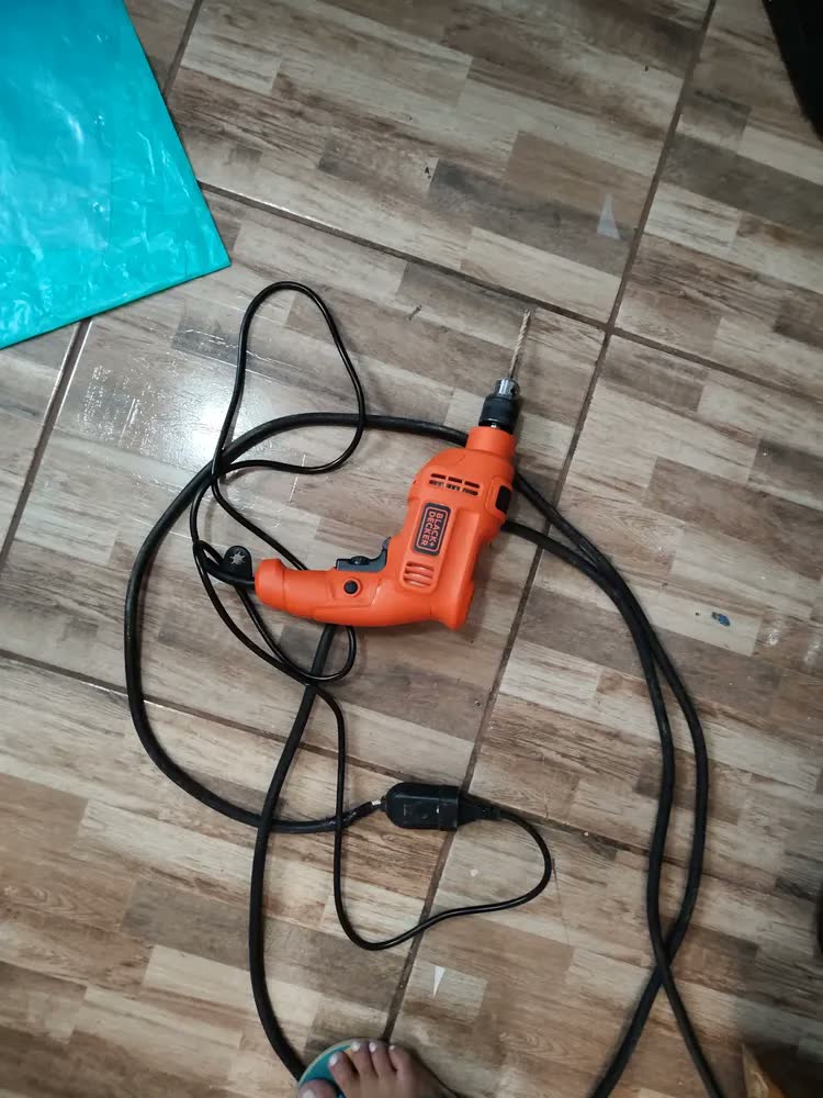 foto de Furadeira De Impacto 10mm 550w Black & Decker Orange