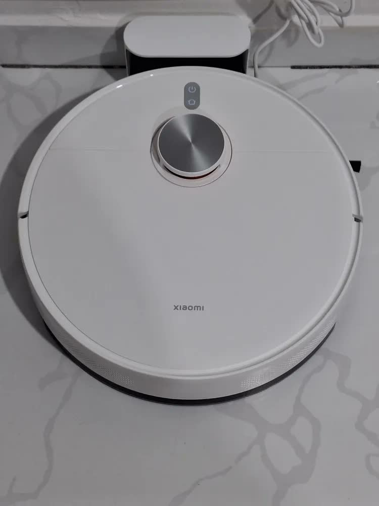 foto de Robô Aspirador Xiaomi S40 Inteligente Aspira Passa Pano App Branco