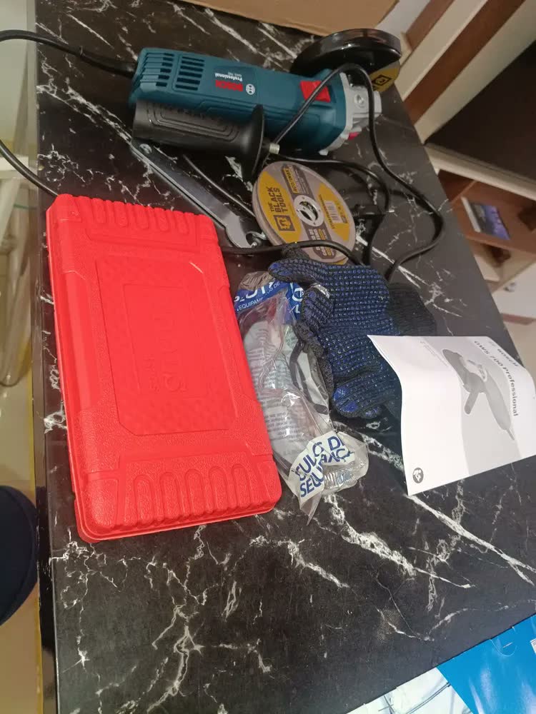 foto de Esmerilhadeira Lixadeira Gws 710w Bosch Cor Azul 60hz