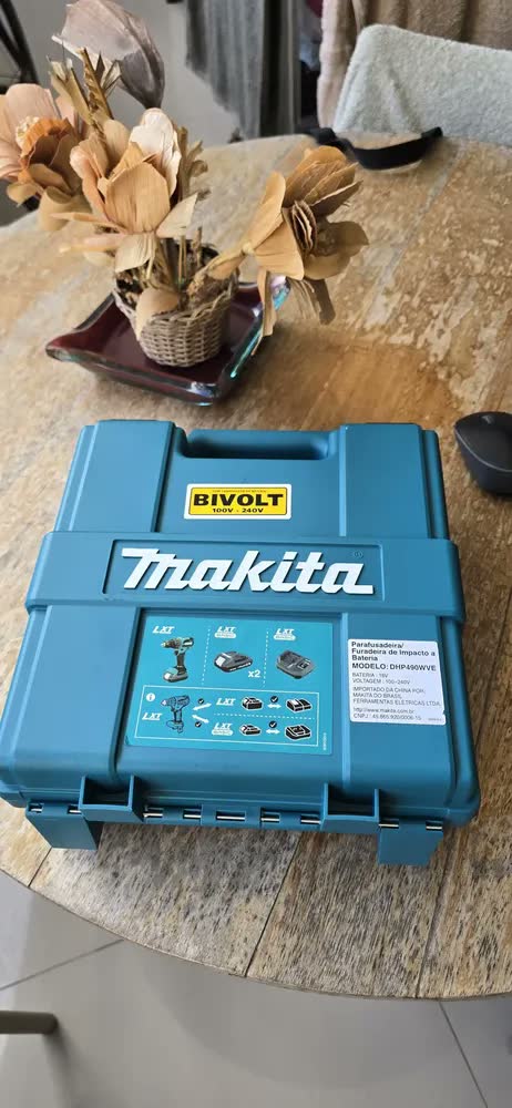 foto de Parafusadeira Furadeira Impacto 18v 2 Baterias Maleta Makita Azul-marinho