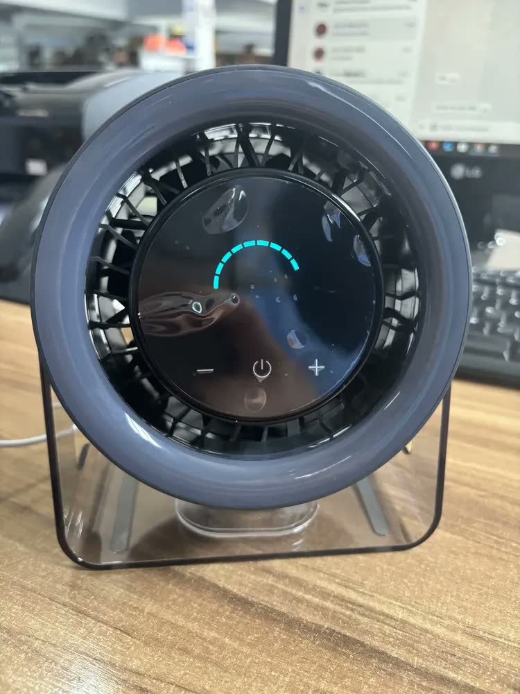 foto de Ventilador de Mesa e Parede Basike Ba-FON342 Turbo com 7 Pás e Bateria de 5000 mAh