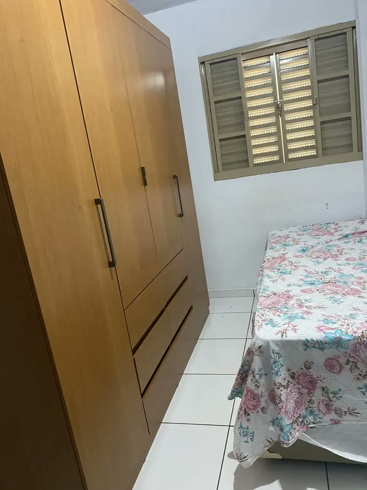 foto de Guarda roupa Casal Luxúria 4 Portas 6 Gavetas Branco