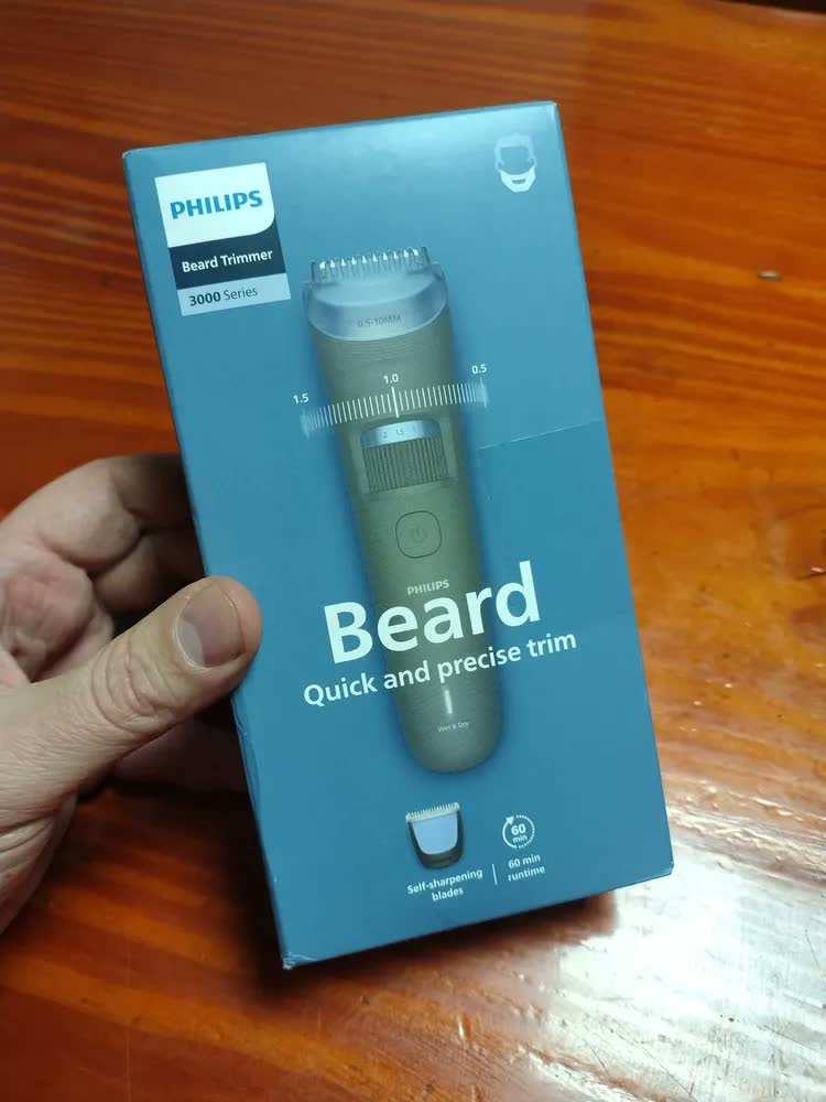 foto de Aparador de barba Philips Bt3617/15 para barba úmida e seca 3000