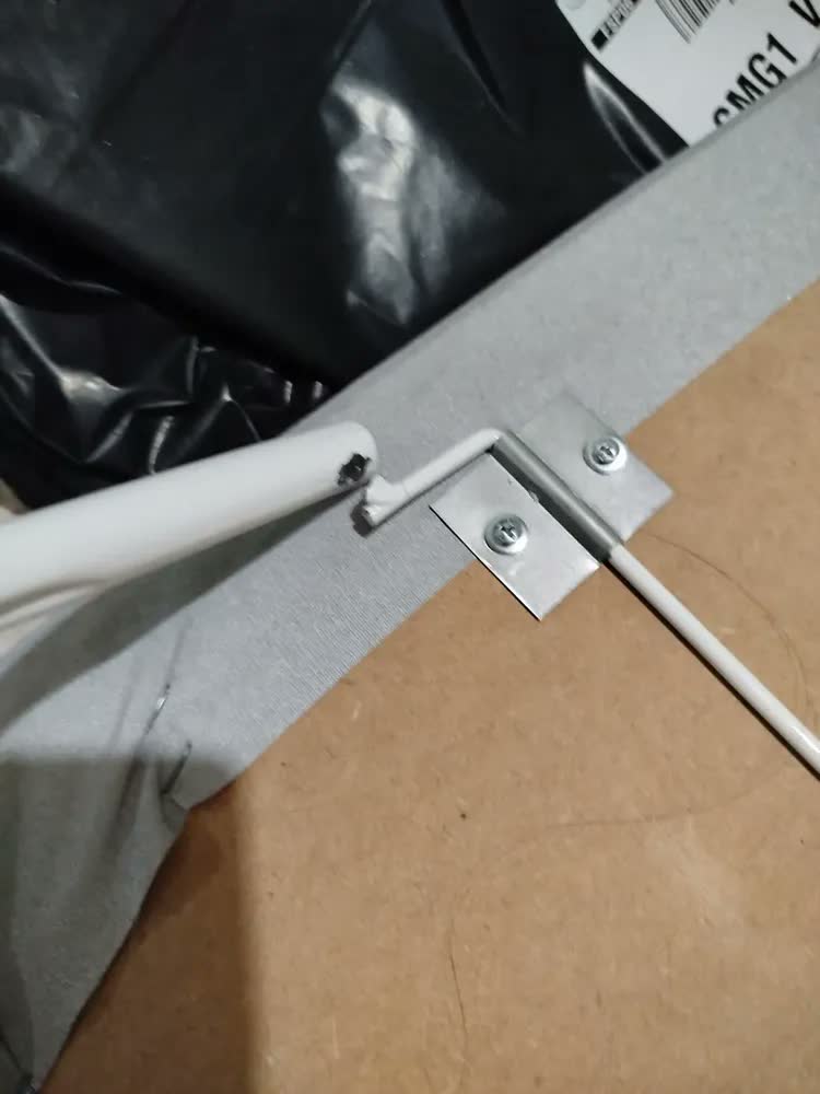 foto de Mesa Passar Roupa Portátil Dobrável Machado Casa e Lazer com Porta Ferro