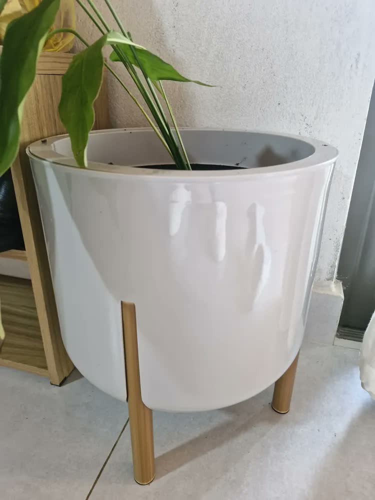 foto de Vaso Premium Grande Para Plantas Pés Madeirados Anti Dengue