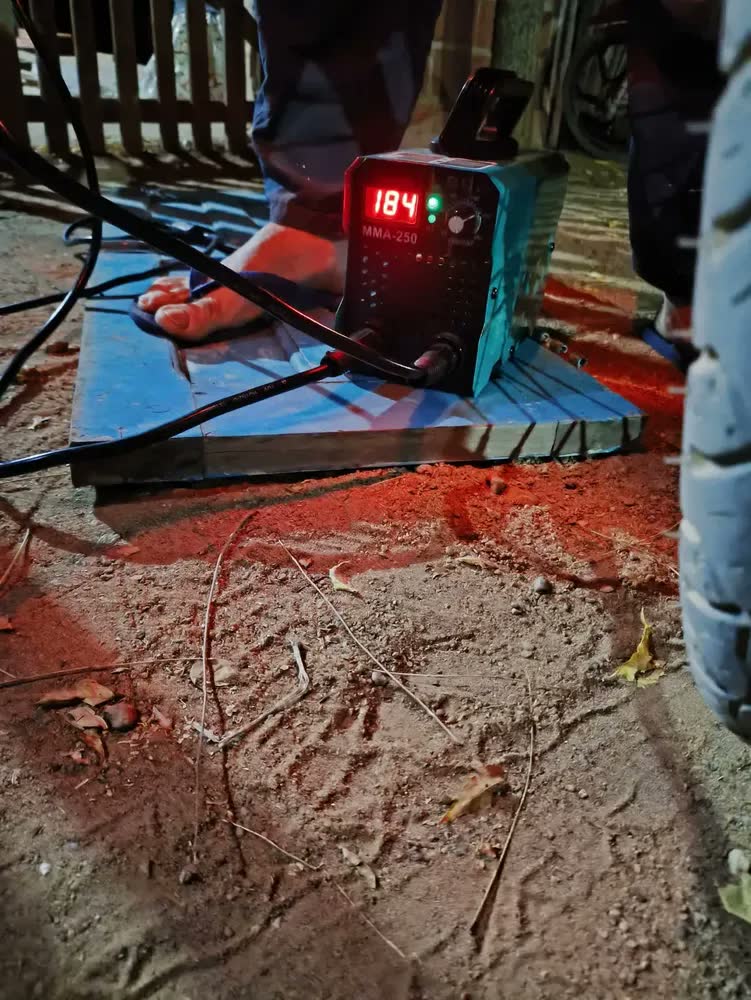foto de 110v/220v Máquina Solda Inversora Profissional Portátil E Potente Eletrica Eletrodo Mma Frequência 50/60 Hz