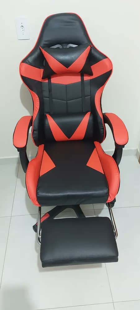 foto de Cadeira De Escritório Gamer Ergonômica Reclinável com Apoio Para Pés Estofado Couro Sintético Altura Ajustável Cor Vermelho Oblivion Nienz