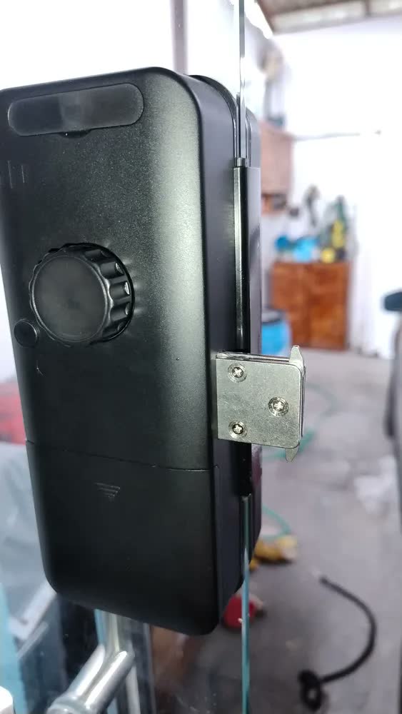 foto de Fechadura Eletrônica Inteligente Wifi Novadigital Para Porta De Vidro Biometria App Senha Cartão Compatível Tuya Smart Life Preta