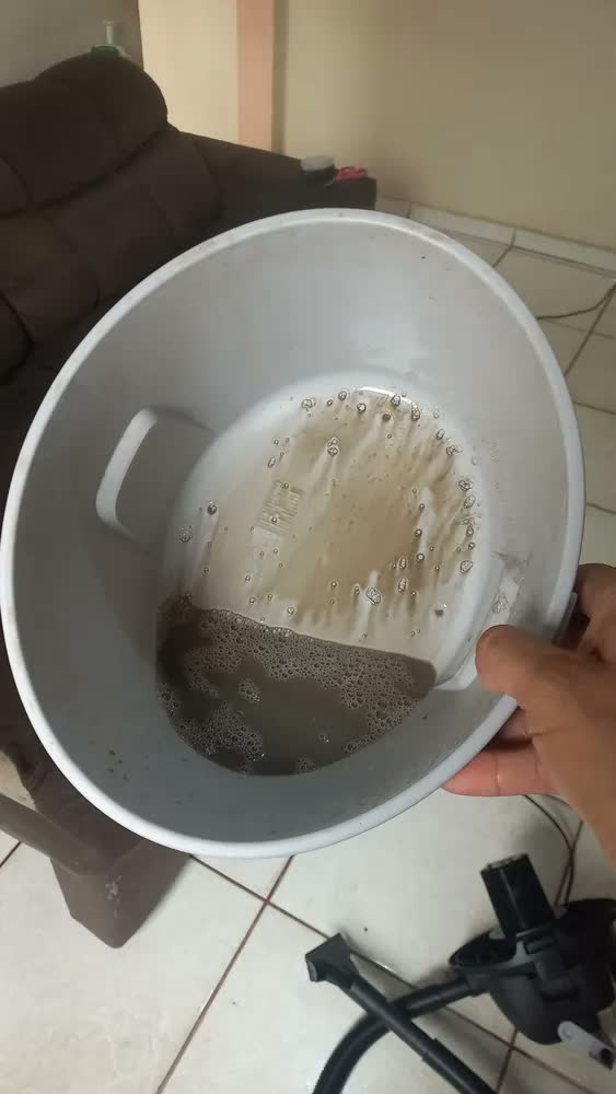 foto de Aspirador De Pó E Água Britânia 6l 1500w Bas71 Cinza
