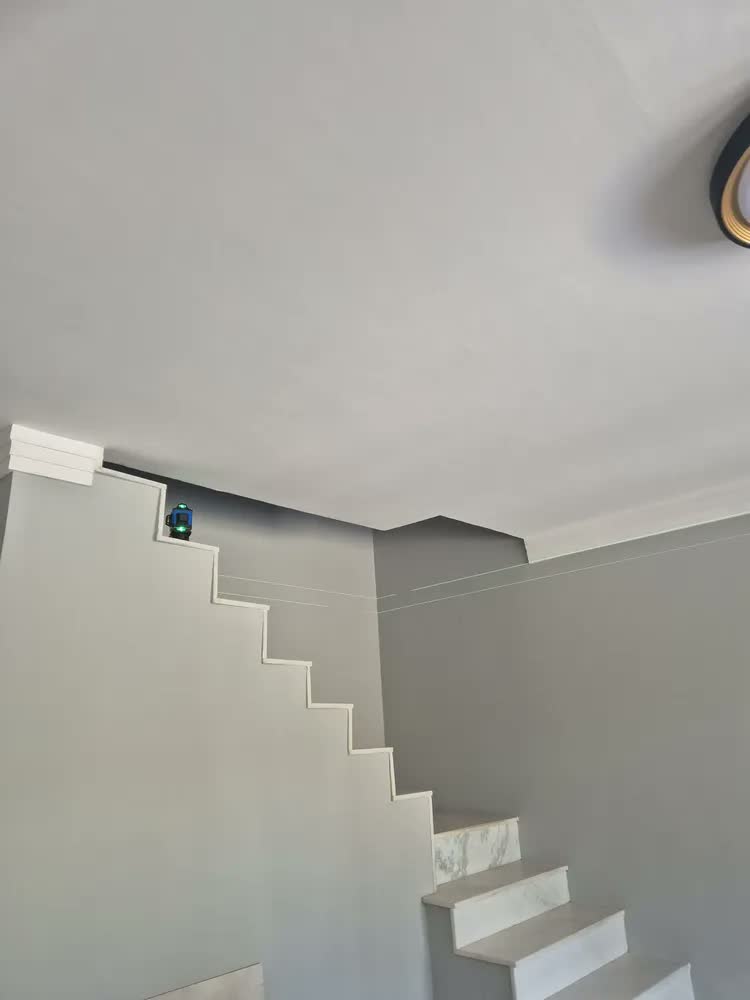 foto de Nível Laser 16 Linhas + Tripé Exbom + Maleta 2 Baterias 360