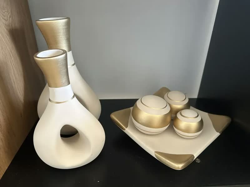 foto de Vaso Grande Decorativo Enfeite Rack Sala Trio De Vasos Luxo Cor Preto Faixa