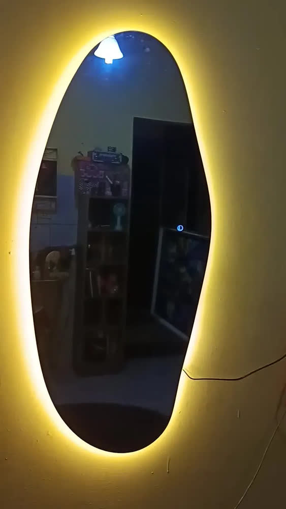foto de Espelho Led Grande 110cmx50 Quarto Loja Luxo Bivolt Tomada Moldura Magnus 110 Led