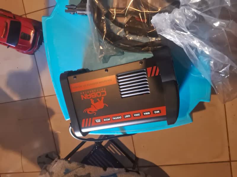 foto de Máquina De Solda Mig 200a Bivolt Mma Eletrodo Tig Lift Smart Preto