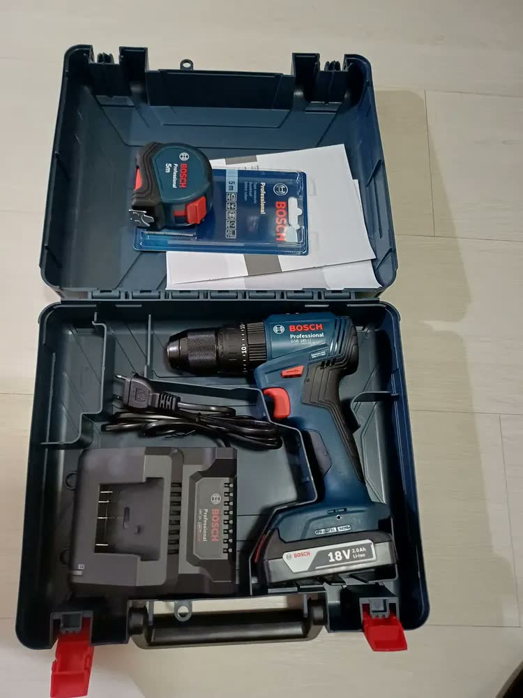foto de Parafusadeira E Furadeira De Impacto 18v Gsb185 Li Com Trena Azul