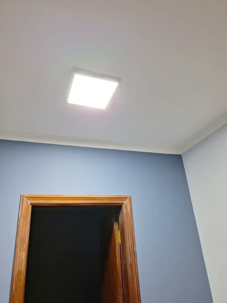 foto de Painel Plafon Sobrepor 18w Quadrado Bivolt 6500k Elgin Led