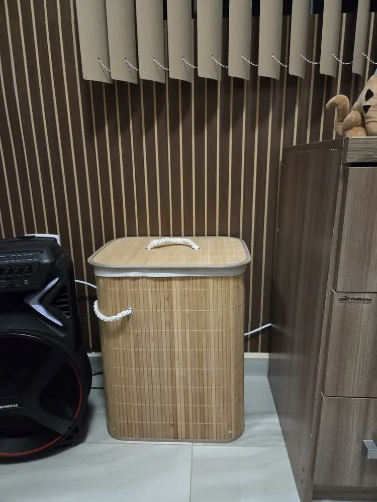 foto de Cesto De Roupa Bambu Natural Dobrável Retangular Com Tampa E Forro 50L Espaçoso Ideal Para Organizar Roupas, Toalhas E Peças Do Dia A Dia