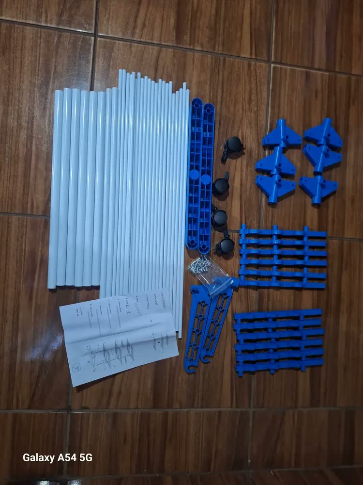 foto de Varal de Chão Vittak Grande Azul de 3 Andares com Rodas