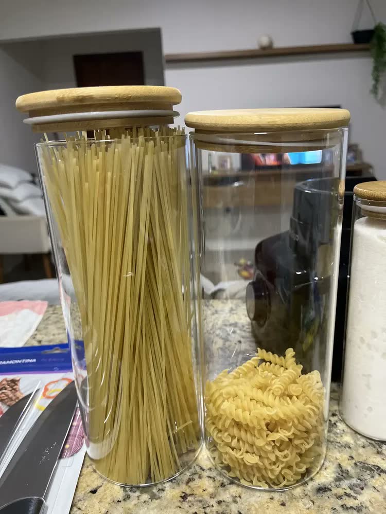 foto de Kit 2 Pote Hermético Vidro Tampa Bambu 1800ml Mantimentos Macarrao Cereais Muug