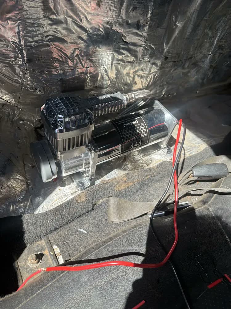 foto de Compressor Premium Para Suspensão A Ar 444c