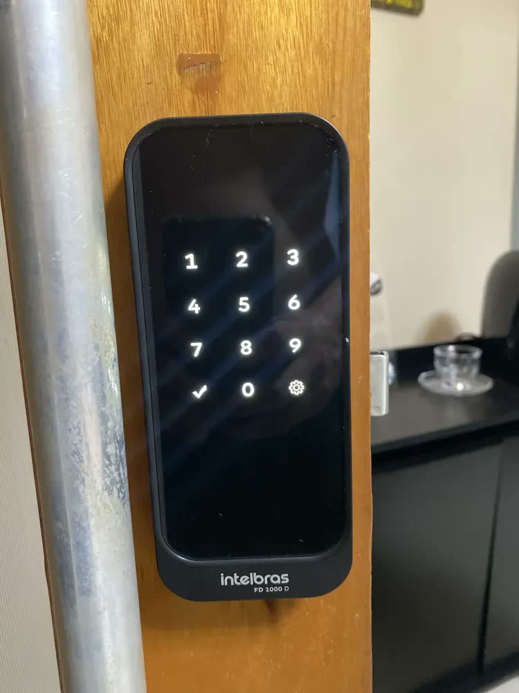 foto de Fechadura Digital De Sobrepor Fd 1000 D Preta Intelbras