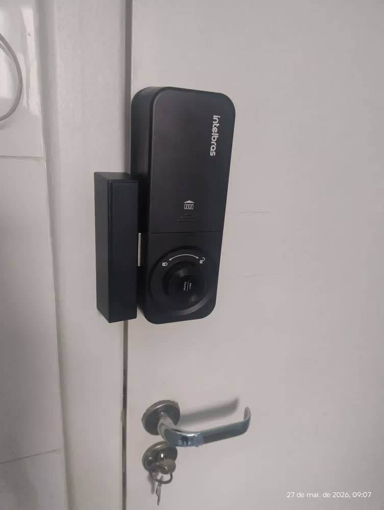 foto de Fechadura Digital De Sobrepor Fd 1000 D Preta Intelbras