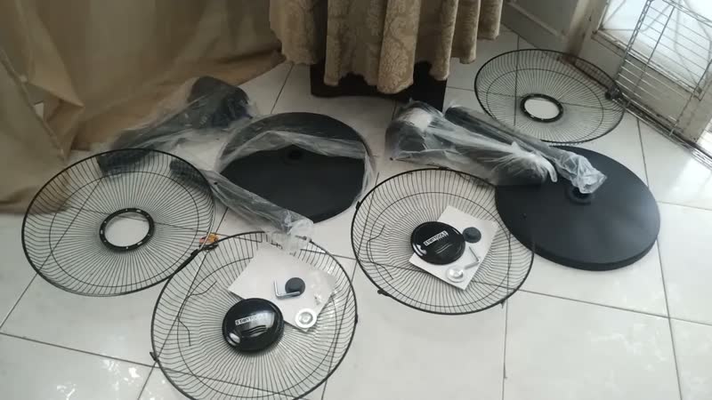 foto de Ventilador Coluna Pedestal 45w 3 Pás Torre Ajustável 130cm Preto Kit Com 2