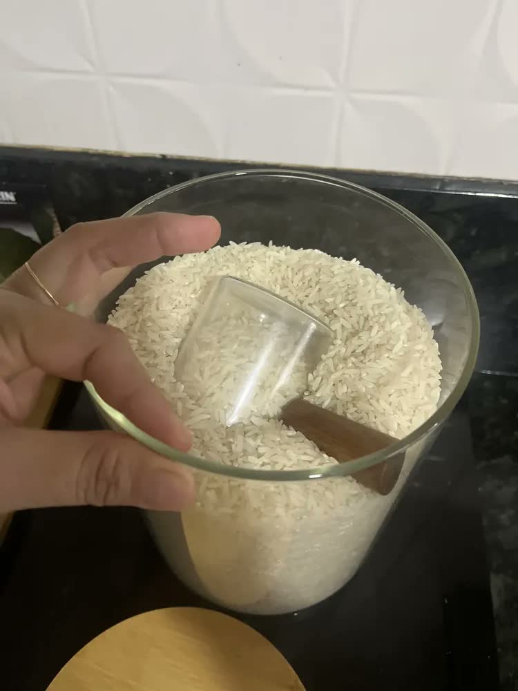 foto de Pote De Vidro Com Tampa De Bambu 2,5 Litros Grande Hermetico Cor Transparente