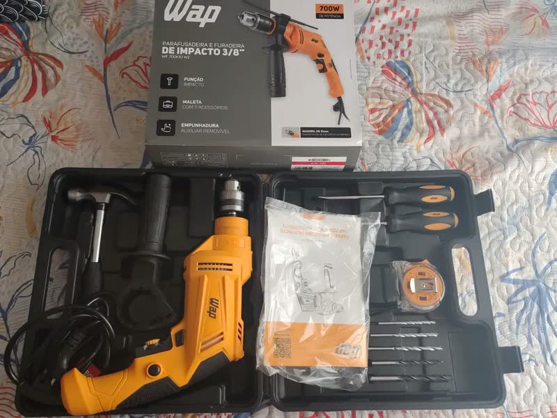 foto de Parafusadeira E Furadeira De Impacto 700w Wap Wf 700k10 W2